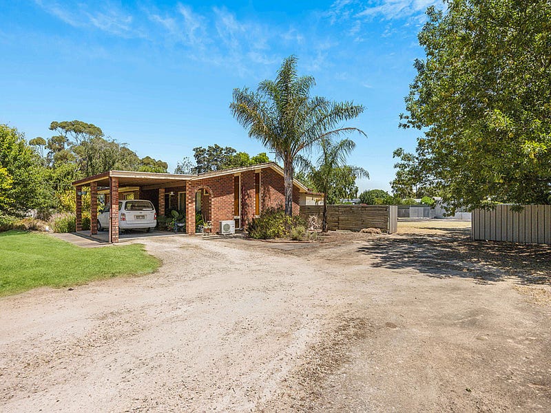 1 Milnes Road, Strathalbyn, SA 5255 House for Sale 1 Milnes Road, Strathalbyn, SA 5255 House for Sale
