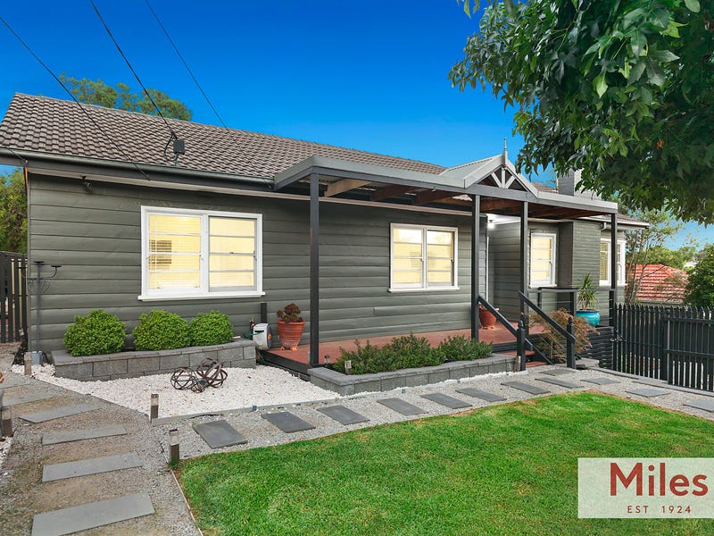 10 Oakhurst Avenue, Heidelberg, Vic 3084 Property Details