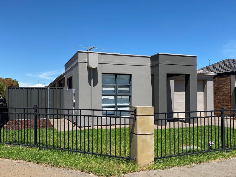 14 Chateau Avenue, Andrews Farm, SA 5114