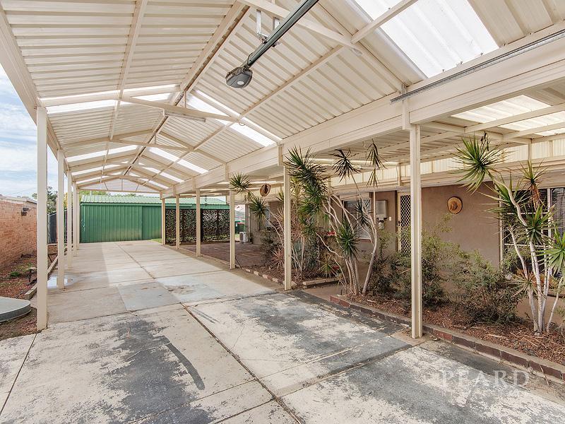 8 Tamalee Place, Hillman, WA 6168