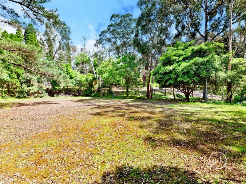 44 Kent Hughes Road, Eltham, Vic 3095