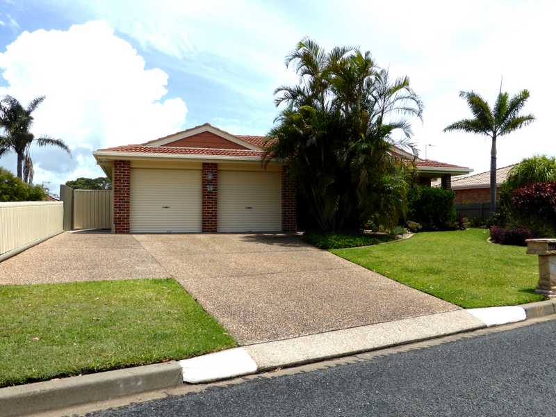 12 Victoria Place, Forster, NSW 2428