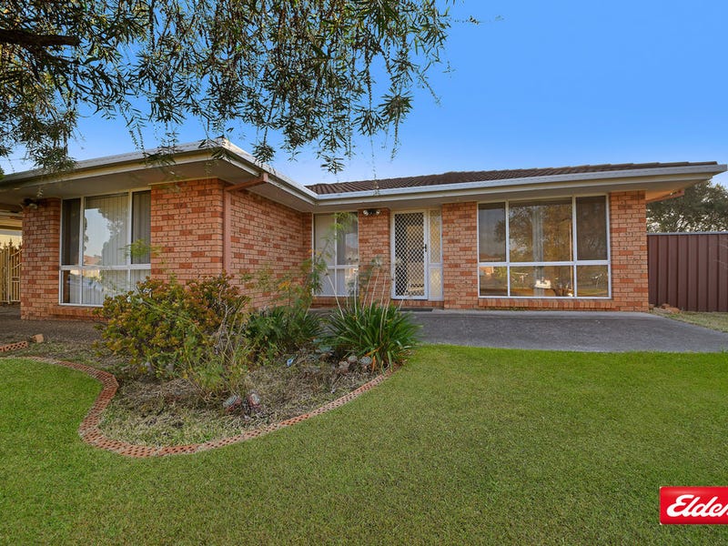 31 Bernardo Street, Rosemeadow, NSW 2560