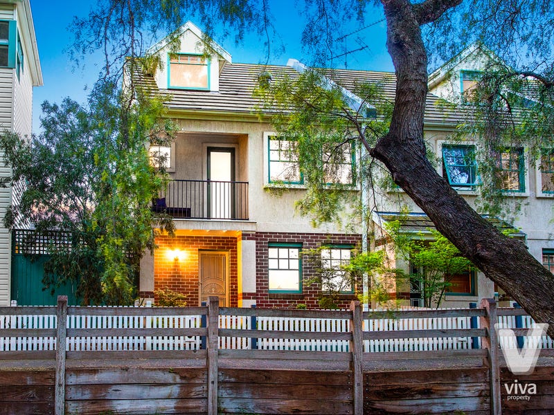 22 Peppercorn Walk, Kensington, Vic 3031 Property Details