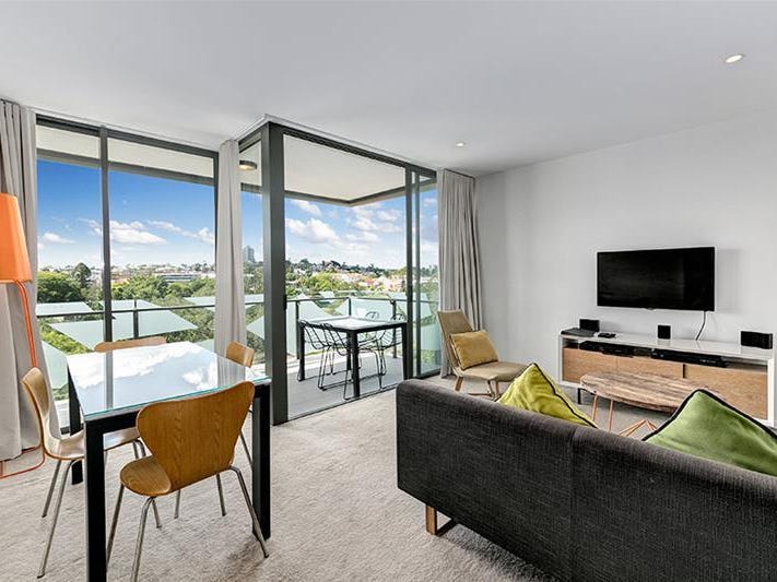 Sold Property Prices & Auction Results in Dornoch Terrace, Brisbane