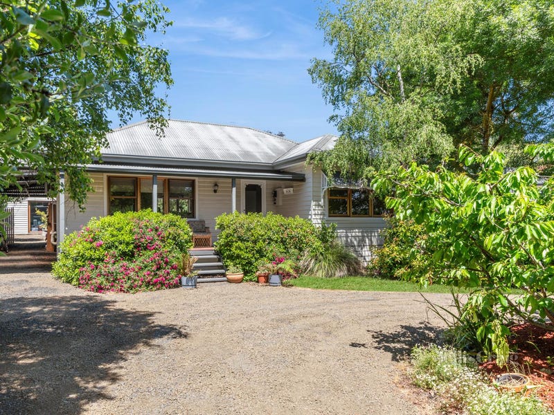 154 High Street, Woodend, Vic 3442 Property Details