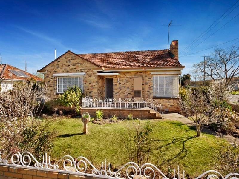 15 Raglan Street, Maidstone, Vic 3012 Property Details