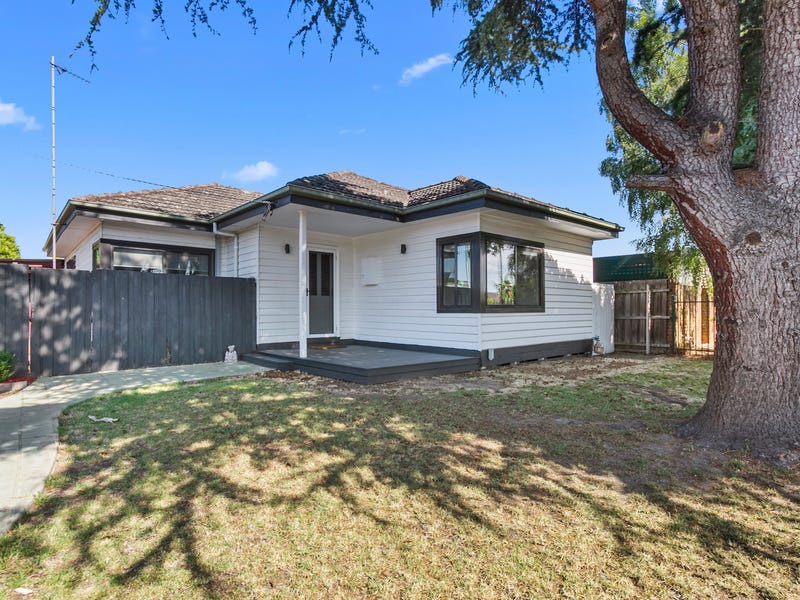 15 Hazelwood Road, Traralgon, Vic 3844 Property Details