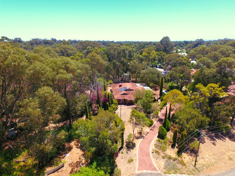 2 Redhill Place, Greenfields, WA 6210 Property Details