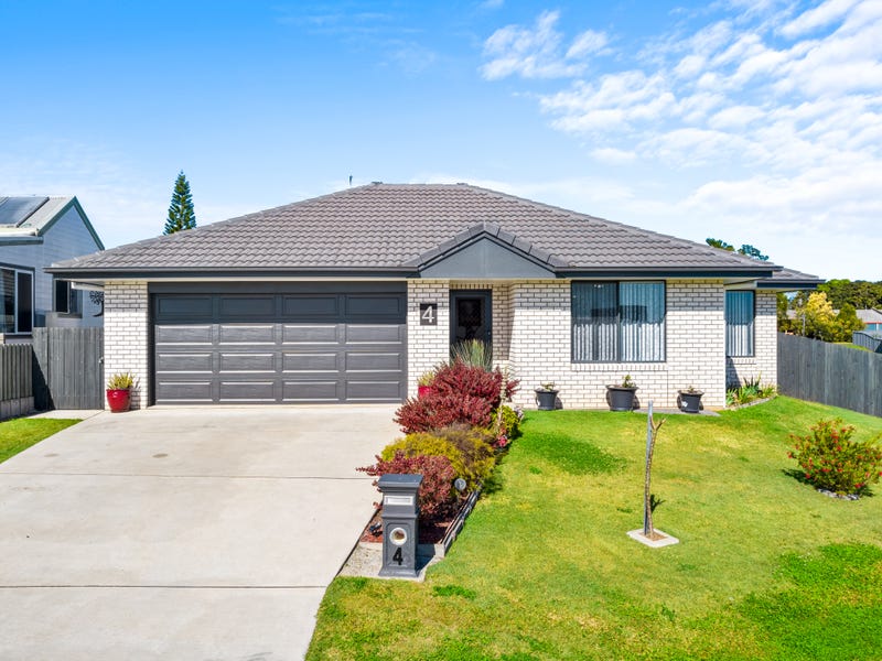 4 Attwater Close, Junction Hill, NSW 2460