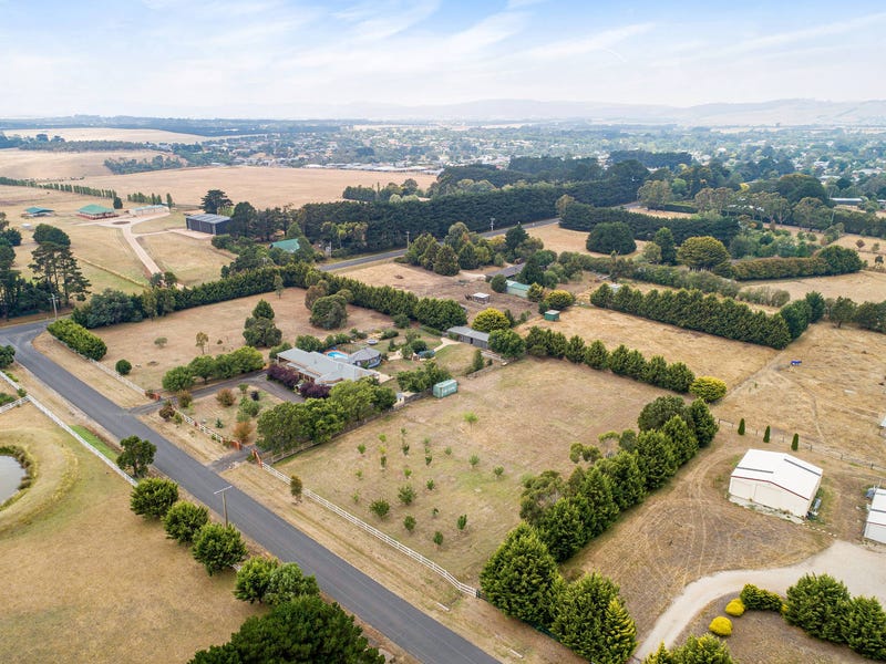 7 Tarrawarra Lane, Romsey, Vic 3434 House for Sale