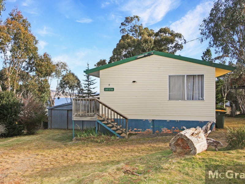 9 Clancy Street, Old Adaminaby, NSW 2629