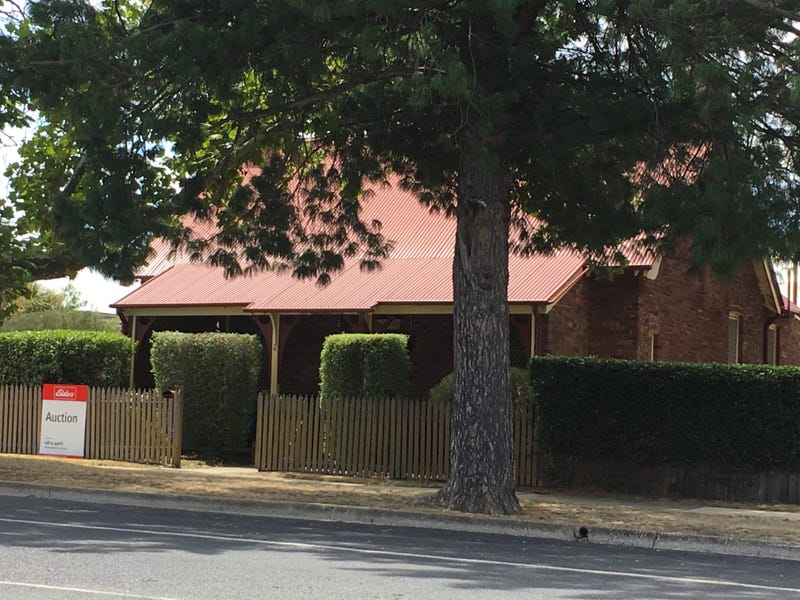 81 Bourke St, Goulburn, NSW 2580 Property Details