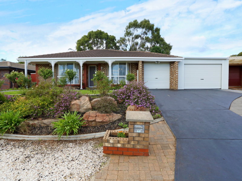 9 Karinga Avenue, Craigmore, SA 5114 Property Details