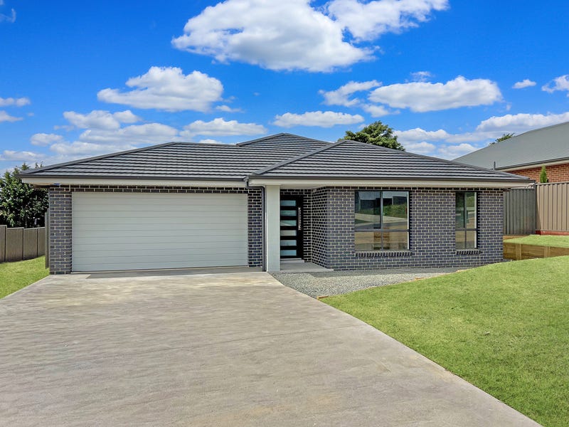 21 McGrath Place, Goulburn, NSW 2580 House for Sale