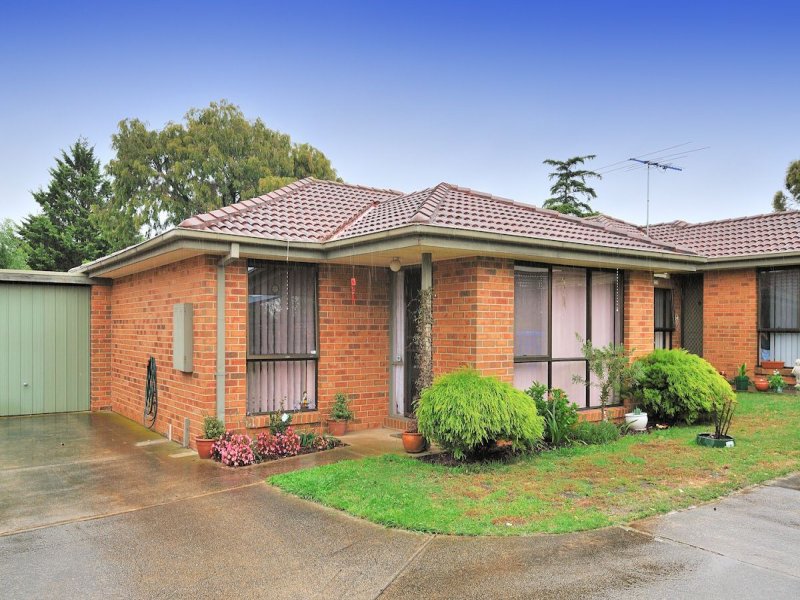 4/1 Duff Street, Cranbourne, Vic 3977 Property Details