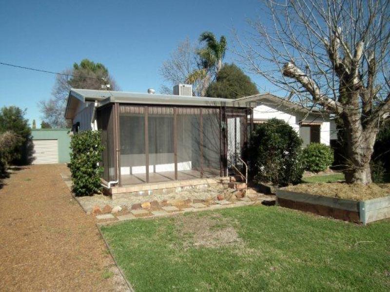 14 Henry Street, Yenda, NSW 2681 Property Details
