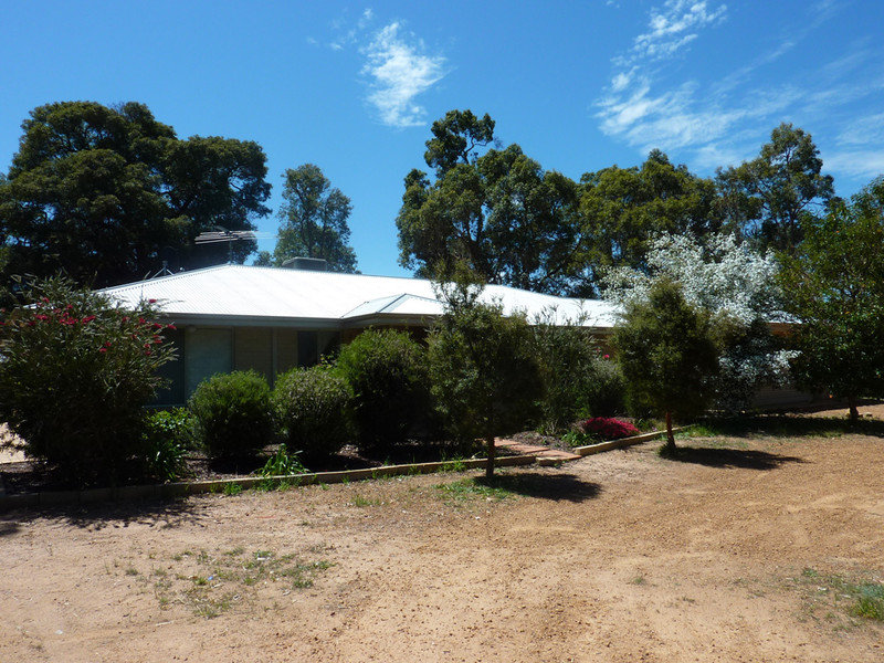 695 Cook Street, Mount Helena, WA 6082