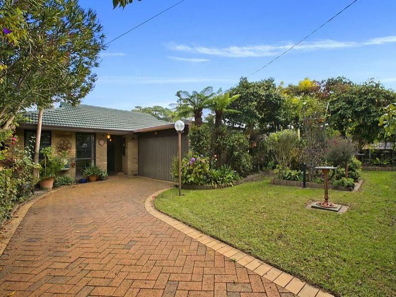 35 Snowdon Drive, Cheltenham, VIC 3192