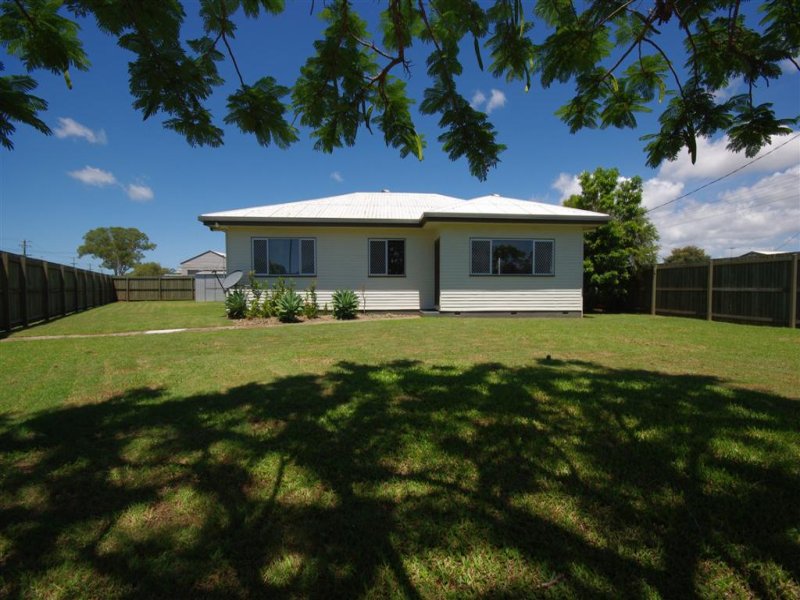 104 Elliott Heads Road, Avenell Heights, QLD 4670