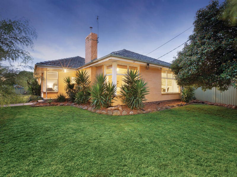 321 Dowling Street, Wendouree, Vic 3355 Property Details