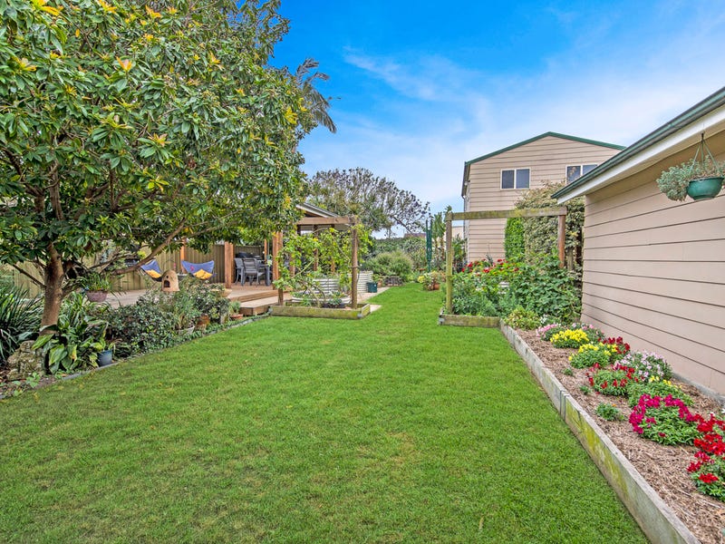 121 Cowlishaw Street, Redhead, NSW 2290 Property Details