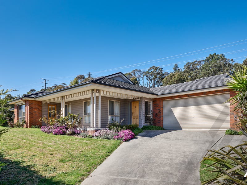 2 Waterside Drive, Drouin, Vic 3818 Property Details