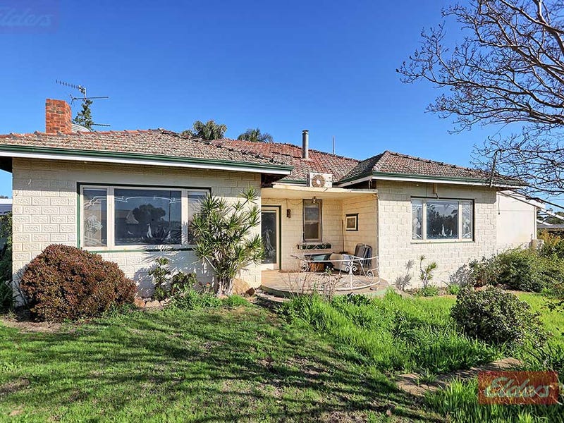 33 Parade St, Pingelly, WA 6308 Property Details