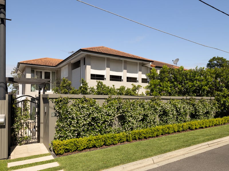 8 Beaufort Lane, Clayfield, Qld 4011 Property Details