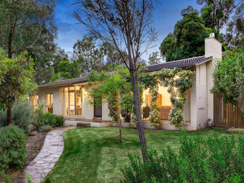 2 Windermere Court, Blackburn, Vic 3130 Property Details