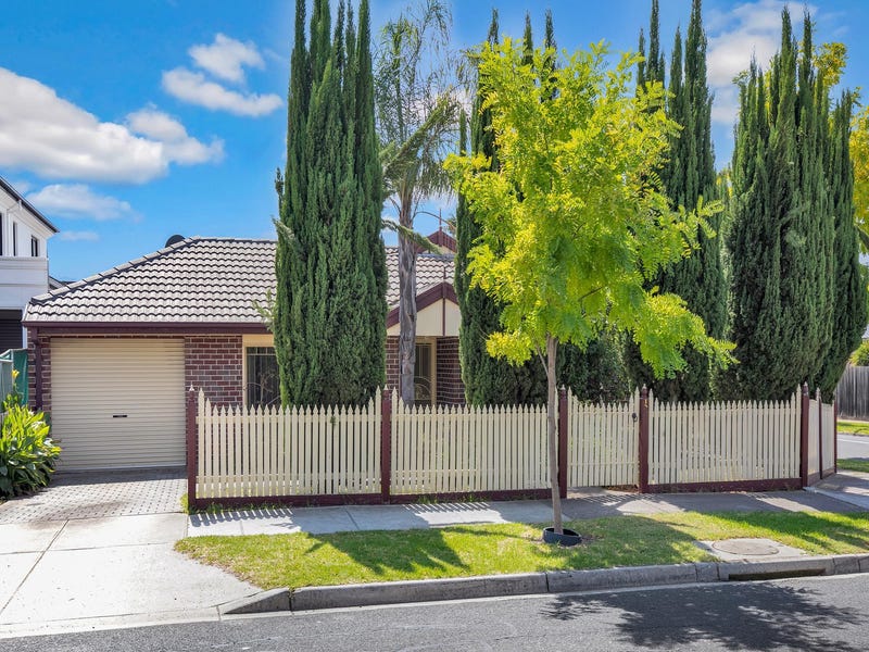 1/44 Street, Strathmore, VIC 3041