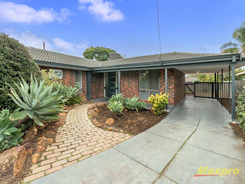 12 Glengarry Street, Parkwood, WA 6147