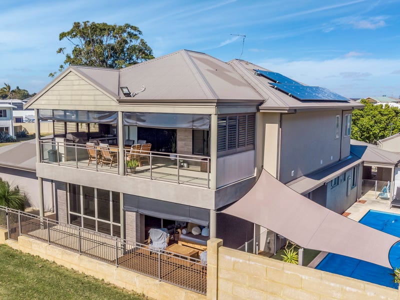 Houses for Sale in Halls Head, WA 6210