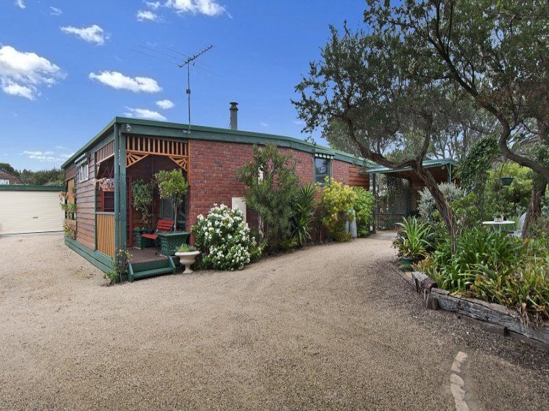303 Sandy Road, St Andrews Beach, VIC 3941