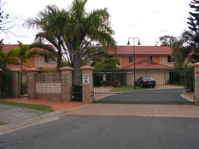 2/84 Cumberland Drive, Varsity Lakes, QLD 4227