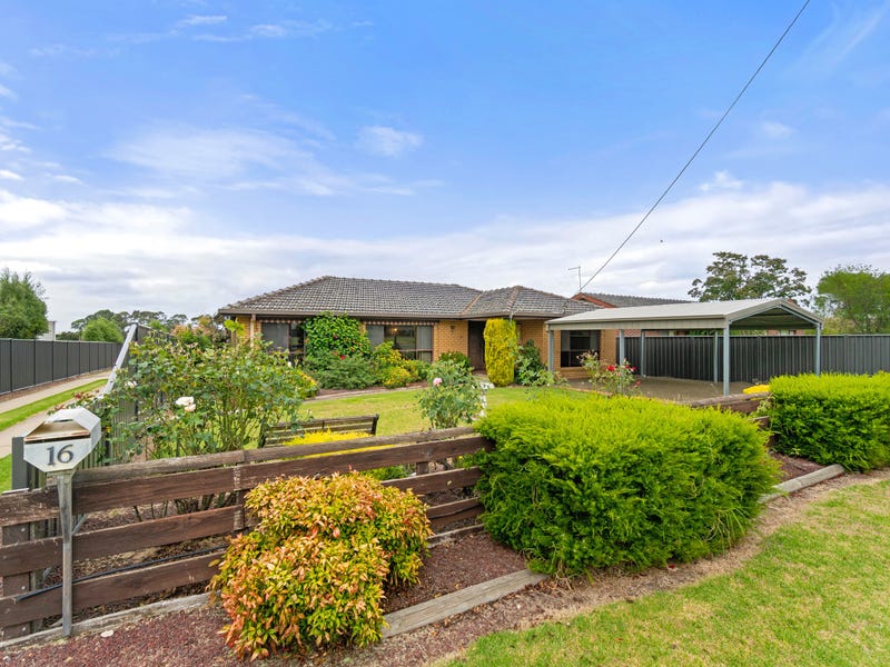 16 River Street, Heyfield, Vic 3858 Property Details