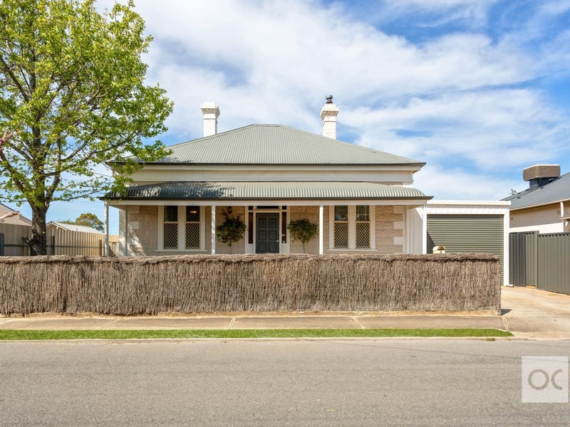 8 Waverley Street, Largs Bay, SA 5016