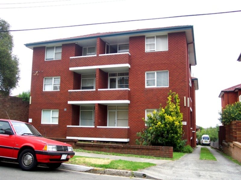 12/15 St Albans Road, Kingsgrove, NSW 2208 Property Details