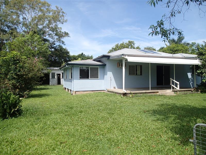 12 Johnson Street, Sarina, QLD 4737