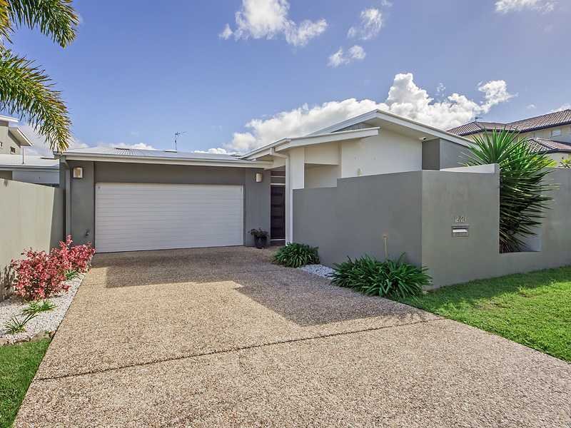 2/21 Heights Drive, Robina, Qld 4226 Property Details
