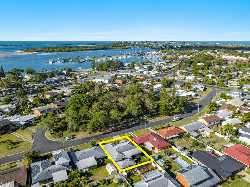 16 Coonawarra Court, Yamba, NSW 2464 House for Sale