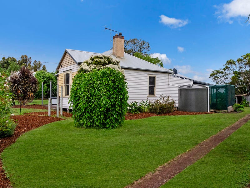 8 WATTS LANE, Macarthur, Vic 3286 Property Details