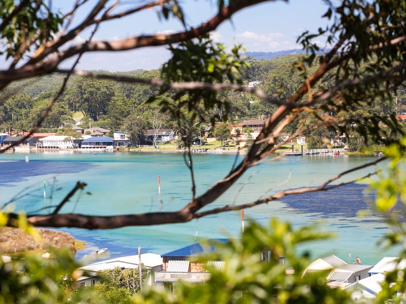 Real Estate & Property for Sale in Lake Tabourie, NSW 2539 (+2