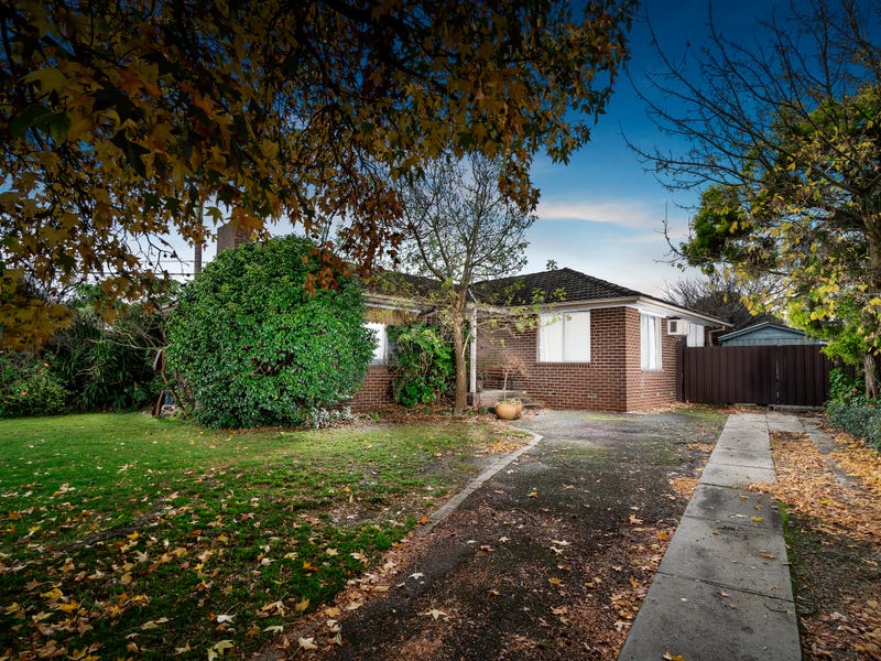 35 Michele Drive Scoresby VIC 3179 realestate .au