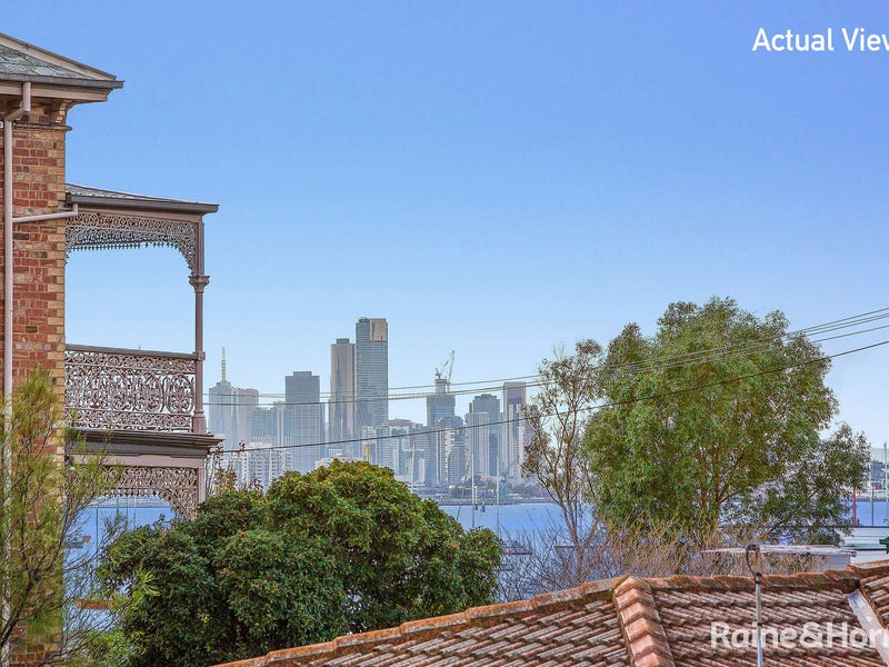 11/8 The Strand, Williamstown, Vic 3016 Property Details