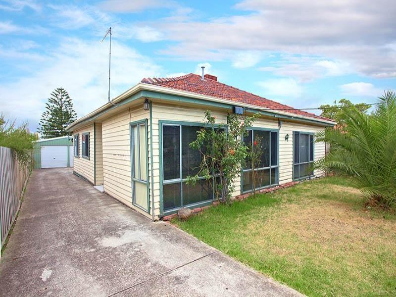 7 Dunbar Avenue, Sunshine, VIC 3020