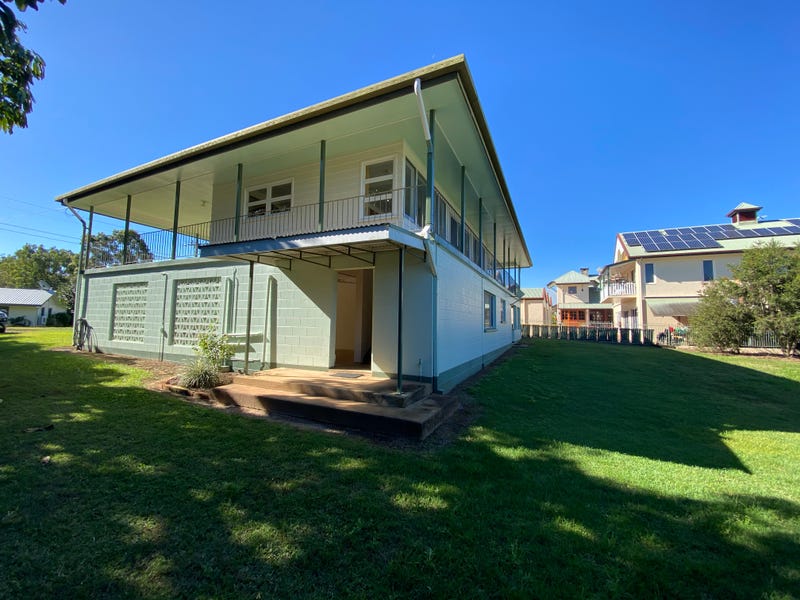 9 Barron Street, Tinaroo, QLD 4872