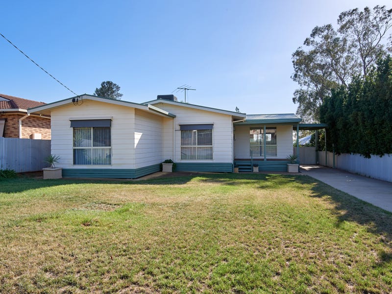 75 Bruce Street, Coolamon, NSW 2701 Property Details