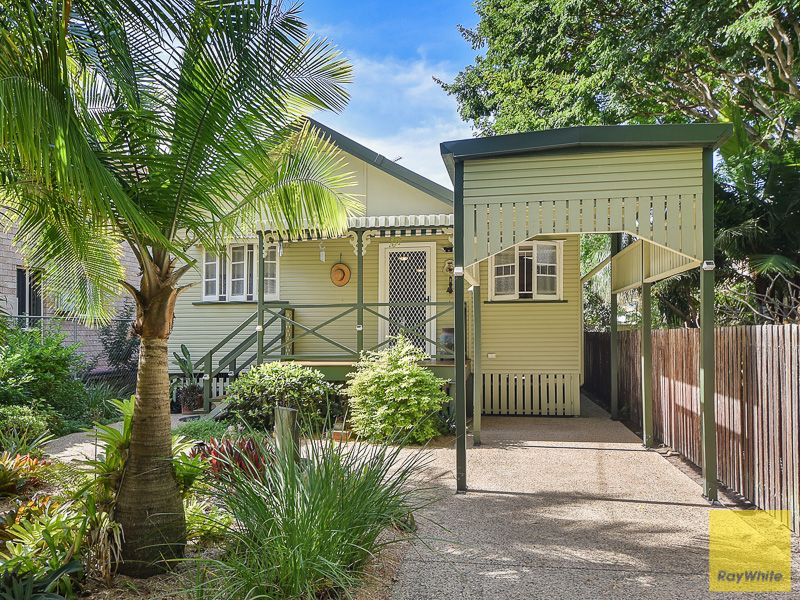 24 Lower Brighton Terrace, Sandgate, Qld 4017 Property Details