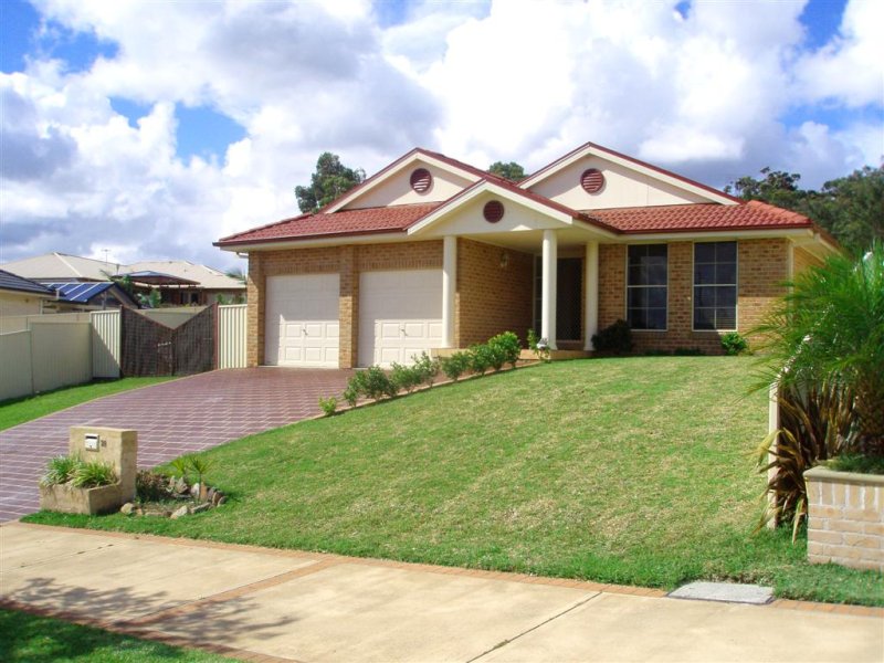 28 Mountain View Drive, Woongarrah, NSW 2259 Property Details